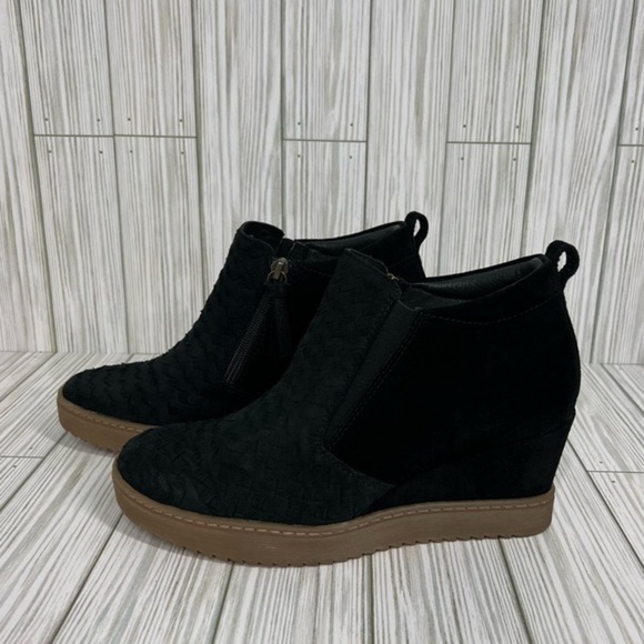 SÖFFT Slayton Black Wedge Bootie Size 8.5 - Picture 2 of 14